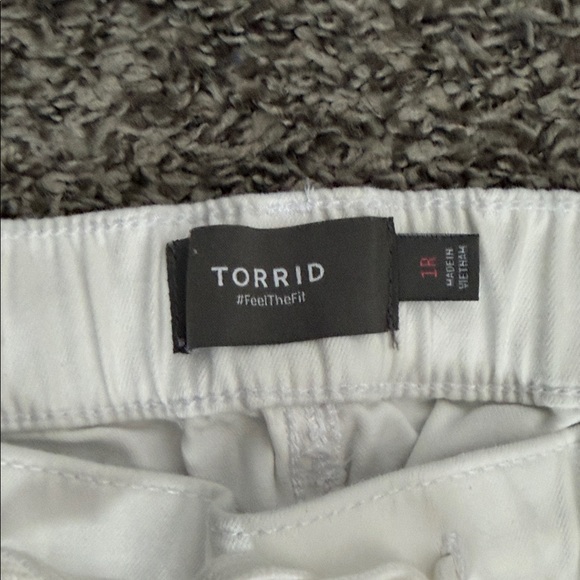 Torrid Ivory Pants - Picture 2 of 4